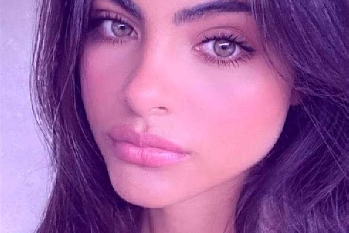 Piper, 25, a black hazel-eyed caucasian companion based in Casino. Offering GFE, Tantra, Fetish, BDSM. Available for incall and outcall, day and evening dates.