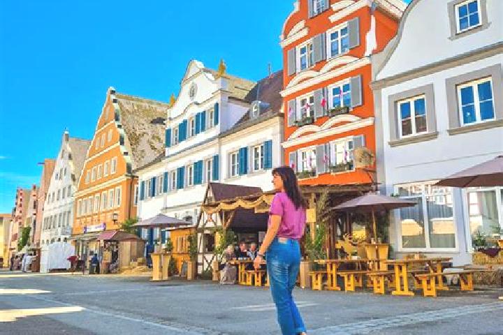 Piper, 25, a brunette hazel-eyed middle eastern companion based in Oettingen in Bayern. Offering Travel Companion, Prostate Massage, Striptease, 69. Availabl...
