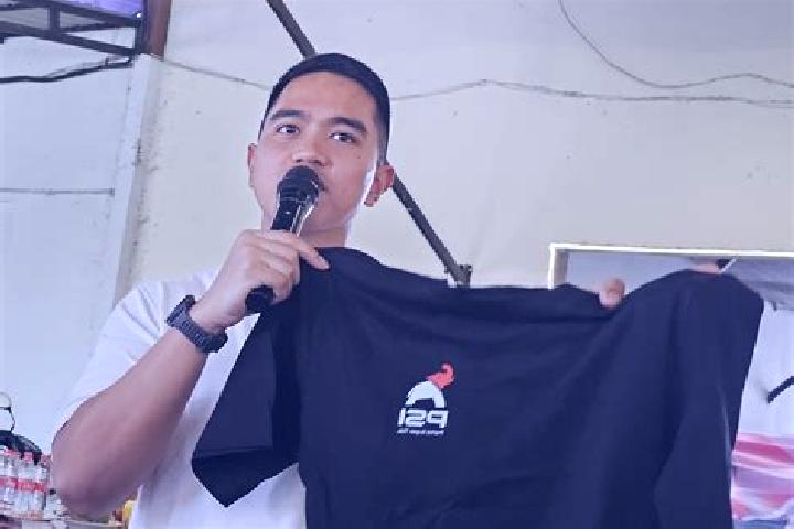 Piper, 25 — Escort in Kerek, Indonesia