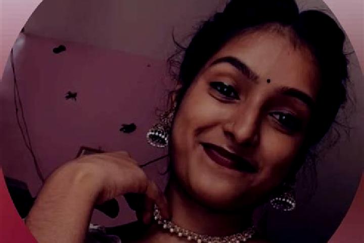 Piper, 25 — Escort in Poomangalam, India