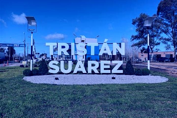 Piper, 25 — Escort in Tristan Suarez, Argentina