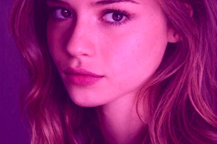 Piper, 26, a auburn hazel-eyed latina companion based in Peucangpari. Offering Tantra, Deep French Kissing, Girlfriend Experience, Overnight, Roleplay. Avail...