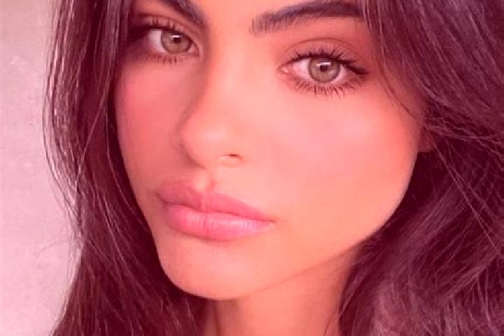 Piper, 26, a black hazel-eyed european companion based in Hlalanathi. Offering GFE, Tantra, Overnight, 69, Duos. Available for incall and outcall, day and ev...