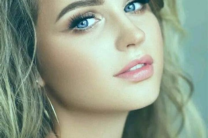 Piper, 26, a dark blonde blue-eyed slavic companion based in Magallanes (Los Pinos). Offering Couples, CIM, Dinner Date, OWO. Available for incall and outcal...