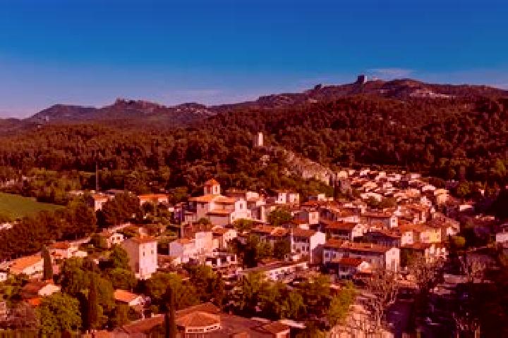 Piper, 26 — Escort in Bouc-Bel-Air, France