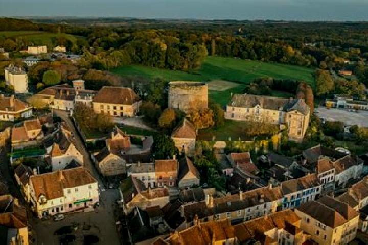 Piper, 26 — Escort in Couchey, France