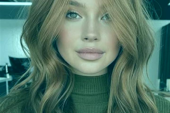 Piper, 27, a auburn grey-eyed mediterranean companion based in Ngong. Offering 69, Couples, Tantra. Available for incall and outcall, day and evening dates.