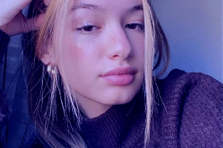Piper, 27, a blonde brown-eyed caribbean companion based in Bijaynagar. Offering Tantra, GFE, Roleplay, Duos. Available for incall and outcall, overnight boo...