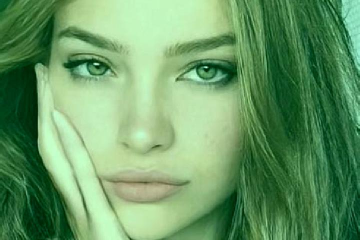 Piper, 27, a brunette green-eyed indian companion based in Wetzelsdorf. Offering CIM, Overnight, Duos. Available for incall and outcall, day and evening dates.