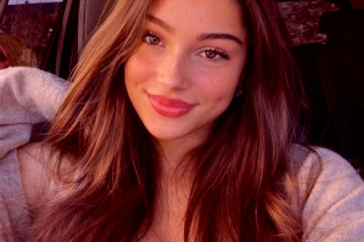 Piper, 27, a brunette grey-eyed latina companion based in Chengdu. Offering OWO, Travel Companion, Deep French Kissing. Available for incall and outcall, day...