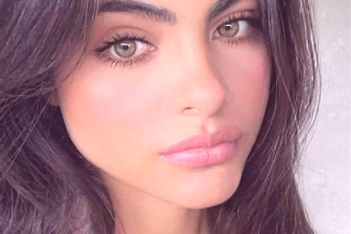 Piper, 27, a chestnut dark-eyed indian companion based in Tarcau. Offering Roleplay, Overnight, BDSM. Available for incall and outcall, overnight bookings av...