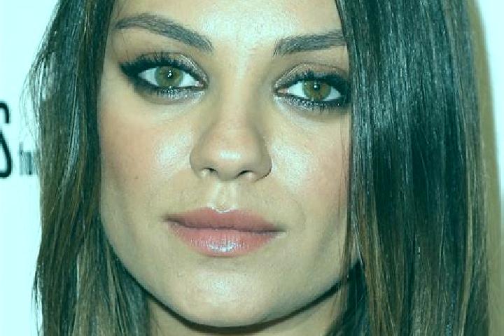 Piper, 27, a dark blonde hazel-eyed slavic companion based in Nodebais. Offering Domination, Fetish, Overnight, Prostate Massage, Party Girl. Available for i...