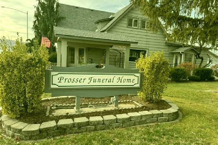 Piper, 27 — Escort in Prosser, United States