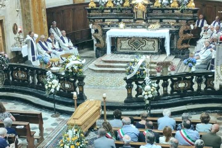 Piper, 27 — Escort in Sala Biellese, Italy