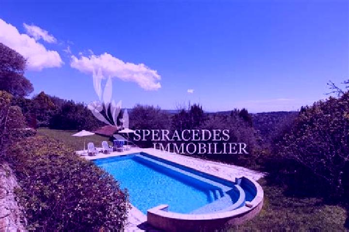 Piper, 27 — Escort in Speracedes, France
