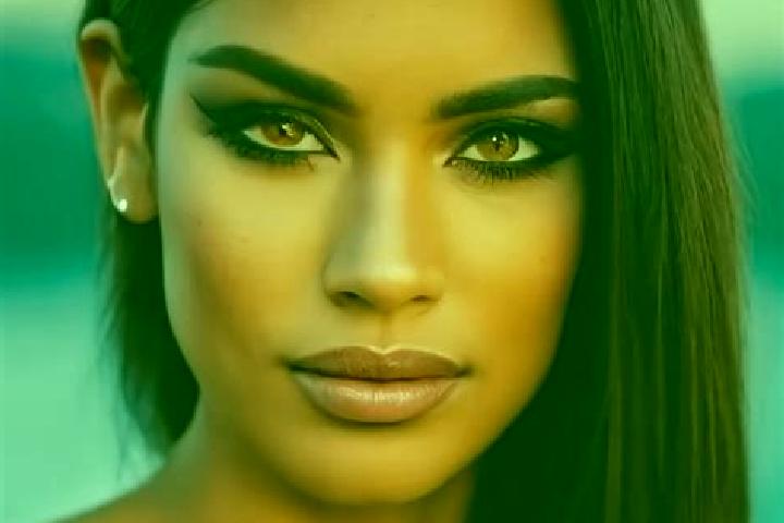 Piper, 28, a black grey-eyed latina companion based in Mafe. Offering Overnight, BDSM, Prostate Massage, Tantra, Dinner Date. Available for incall and outcal...