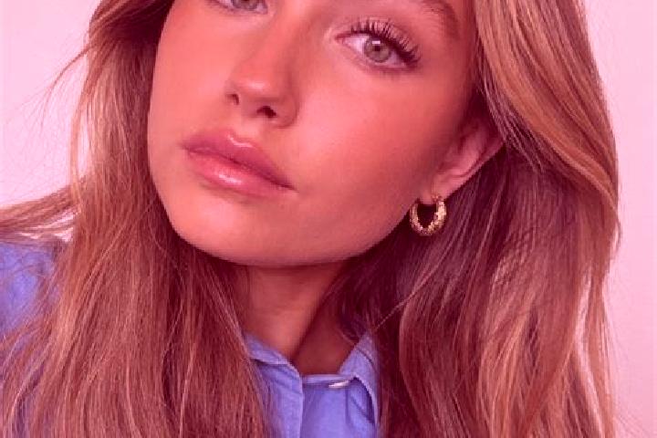 Piper, 28, a dark blonde green-eyed ebony companion based in Scalp Level. Offering OWO, Prostate Massage, Travel Companion. Available for incall and outcall,...
