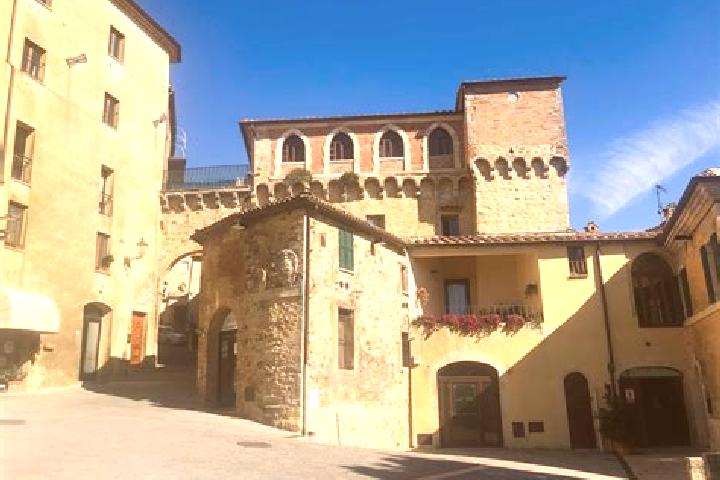 Piper, 28 — Escort in Casciano, Italy
