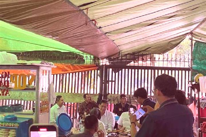 Piper, 28 — Escort in Warung Kulon, Indonesia