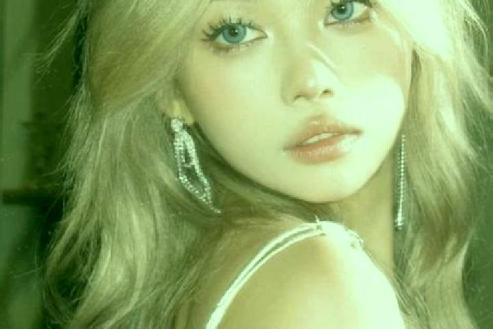 Piper, 29, a blonde blue-eyed asian companion based in Korosodougou. Offering Deep French Kissing, Erotic Massage, Domination, Dinner Date. Available for inc...