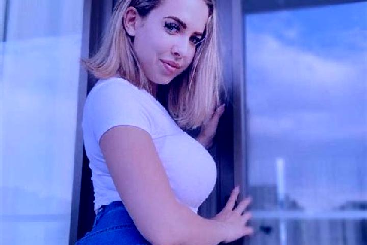 Piper, 29, a blonde brown-eyed middle eastern companion based in Sananduva. Offering Striptease, 69, Travel Companion, Dinner Date. Available for incall and ...