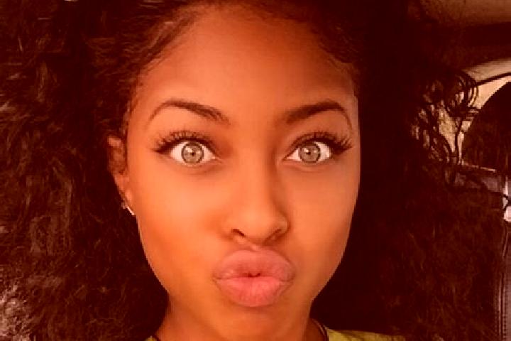 Piper, 29, a dark blonde green-eyed ebony companion based in Santiago. Offering Tantra, Deep French Kissing, OWO, Domination. Available for incall and outcal...