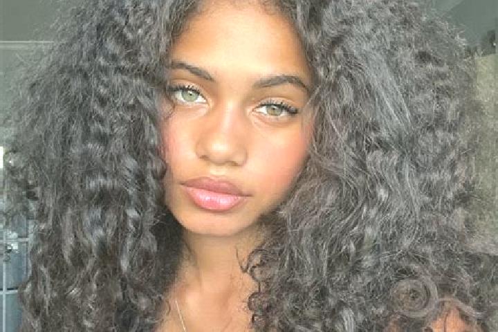 Piper, 30, a black blue-eyed ebony companion based in Kostarea Satu. Offering Dinner Date, Party Girl, 69. Available for incall and outcall, day and evening ...