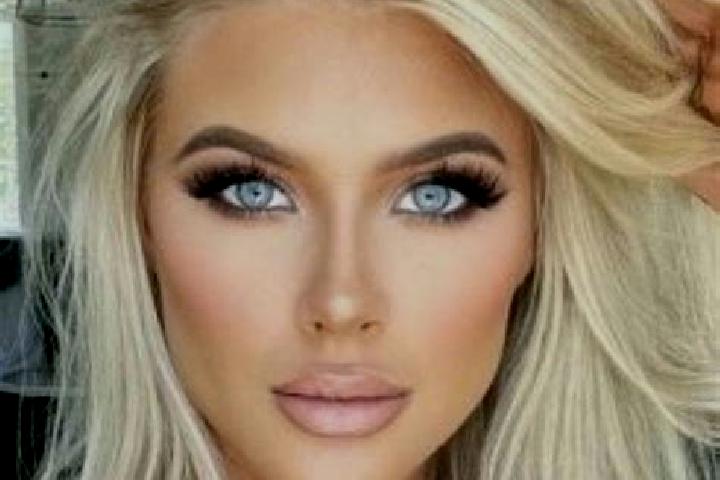 Piper, 30, a platinum blonde green-eyed middle eastern companion based in Barro. Offering Tantra, Deep French Kissing, Domination, Duos, Fetish. Available fo...