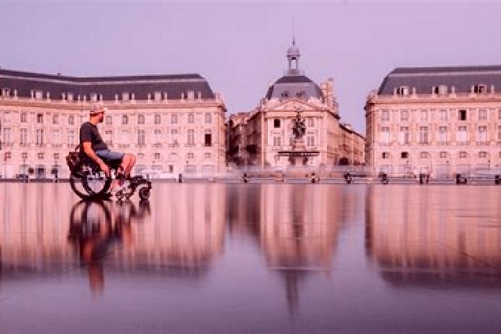Piper, 30 — Escort in Lederzeele, France