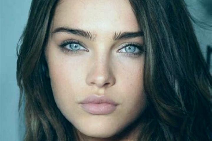 Piper, 31, a brunette amber-eyed caucasian companion based in Monterosso Almo. Offering Deep French Kissing, GFE, Striptease. Available for incall and outcal...