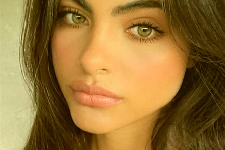 Piper, 31, a brunette dark-eyed middle eastern companion based in East Angus. Offering Domination, Deep French Kissing, Party Girl. Available for incall and ...