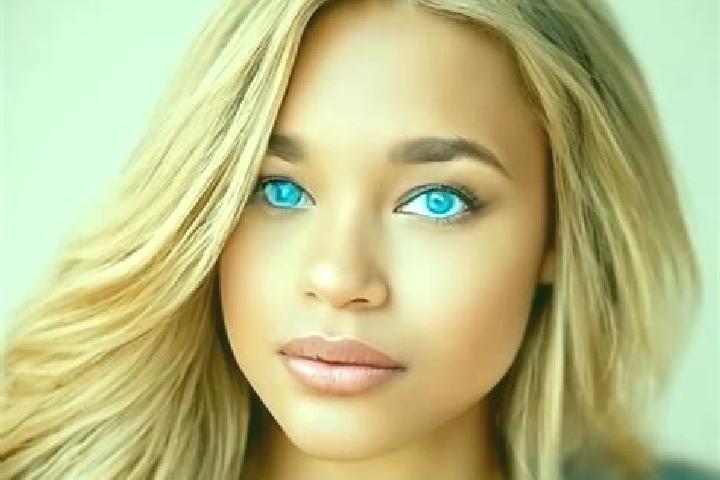 Piper, 31, a dark blonde blue-eyed latina companion based in Arlon. Offering Dinner Date, CIM, Massage, GFE. Available for incall and outcall, day and evenin...