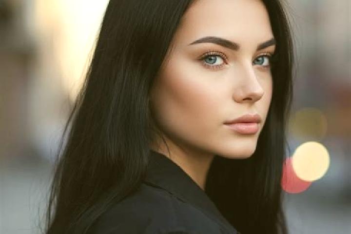 Piper, 31, a dark blonde blue-eyed latina companion based in Aurich. Offering Fetish, OWO, Girlfriend Experience, Overnight. Available for incall and outcall...