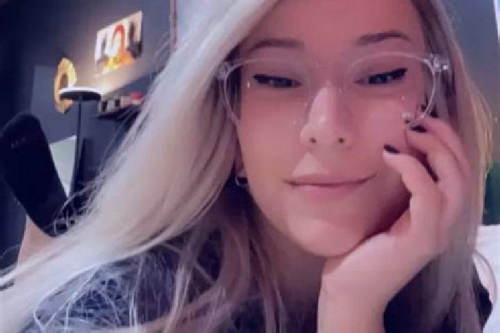Piper, 32, a blonde amber-eyed indian companion based in Pacolet Mills. Offering Duos, Roleplay, 69, Erotic Massage, Overnight. Available for incall and outc...