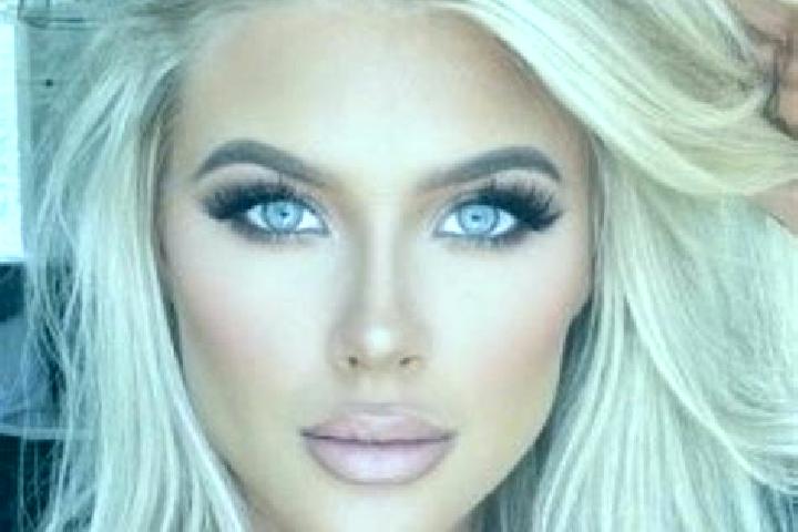 Piper, 32, a platinum blonde dark-eyed mixed companion based in Seieng. Offering GFE, Tantra, Striptease. Available for incall and outcall, overnight booking...