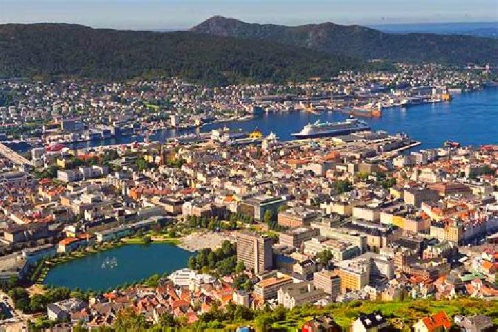 Piper, 32 — Escort in Birkeland, Norway