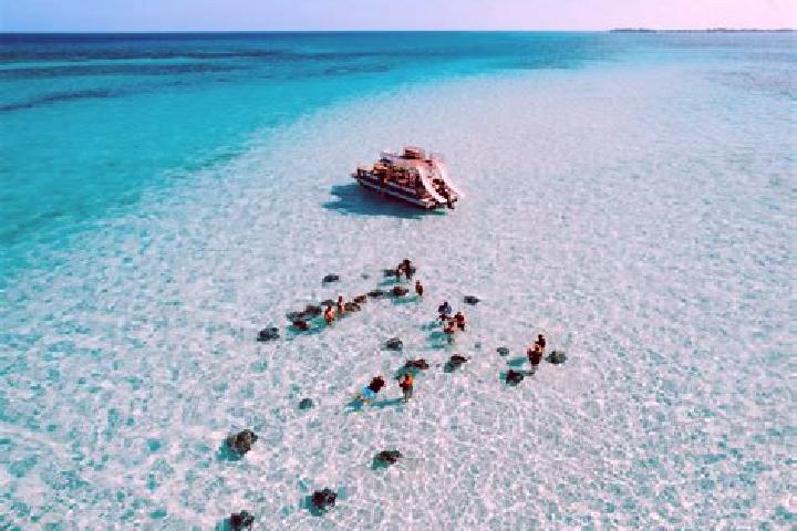 Piper, 32 — Escort in Spot Bay, Cayman Islands