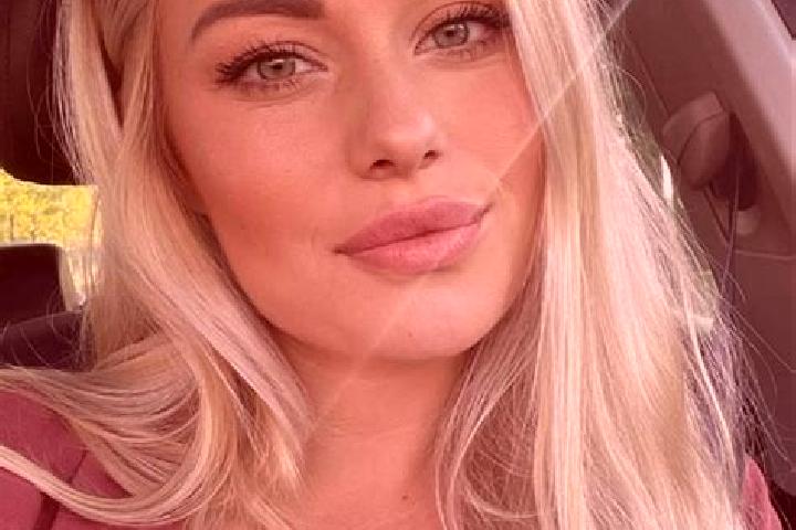 Piper, 33, a blonde hazel-eyed caucasian companion based in Daromehar. Offering Travel Companion, Deep French Kissing, Girlfriend Experience, A-Level. Availa...