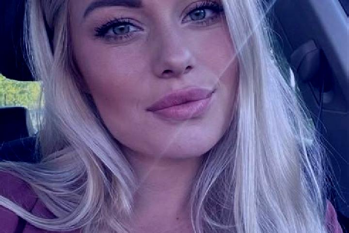Piper, 33, a blonde hazel-eyed caucasian companion based in Goudswaard. Offering Domination, BDSM, A-Level, Dinner Date. Available for incall and outcall, da...