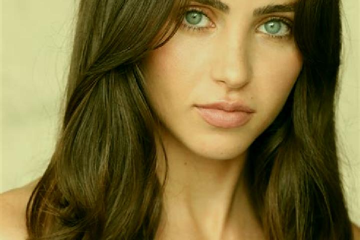 Piper, 33, a brunette hazel-eyed european companion based in Bath. Offering Deep French Kissing, Tantra, Erotic Massage, Fetish, Overnight. Available for inc...