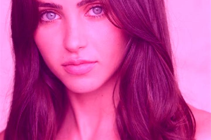 Piper, 33, a chestnut brown-eyed latina companion based in Olesk. Offering Fetish, Prostate Massage, Erotic Massage, Overnight. Available for incall and outc...