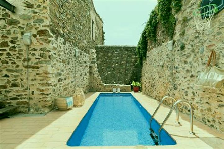 Piper, 33 — Escort in Garriguella, Spain