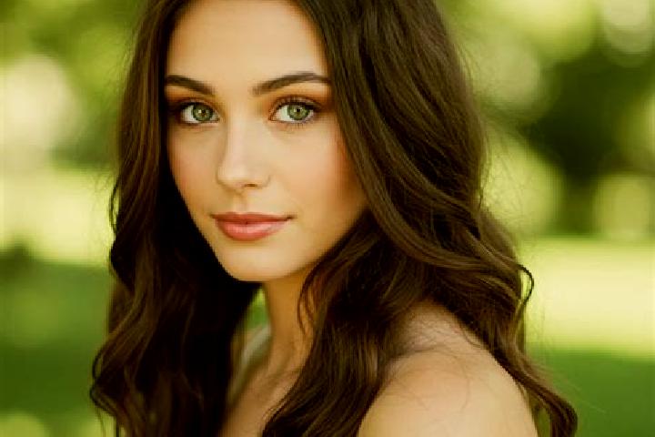 Piper, 34, a brunette hazel-eyed mixed companion based in Sampir. Offering Couples, OWO, Deep French Kissing, Striptease. Available for incall and outcall, d...