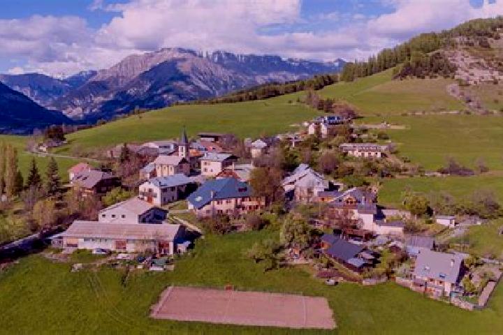 Piper, 34 — Escort in Enchastrayes, France