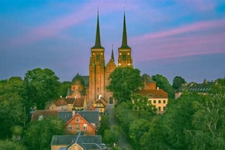 Piper, 34 — Escort in Roskilde, Denmark