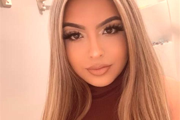 Piper, 35, a blonde brown-eyed latina companion based in Aubencheul-au-Bac. Offering Girlfriend Experience, Fetish, BDSM, Prostate Massage. Available for inc...
