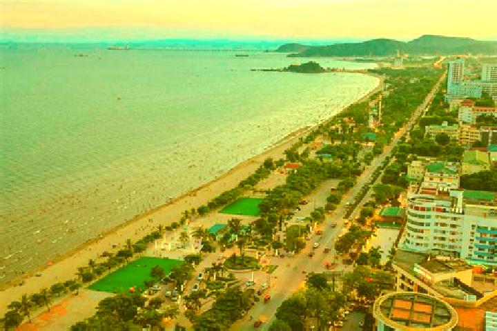 Piper, 35 — Escort in Cua Lo, Vietnam