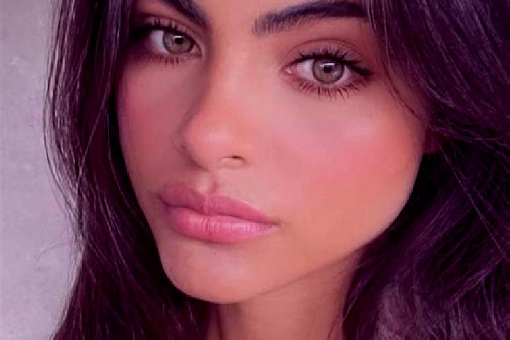 Piper, 36, a brunette dark-eyed caribbean companion based in Beycuma. Offering Party Girl, Dinner Date, Girlfriend Experience, OWO, Fetish. Available for inc...
