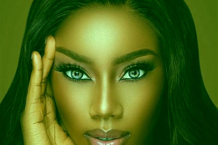 Piper, 36, a chestnut blue-eyed ebony companion based in Terce. Offering Tantra, Deep French Kissing, Duos, GFE. Available for incall and outcall, overnight ...