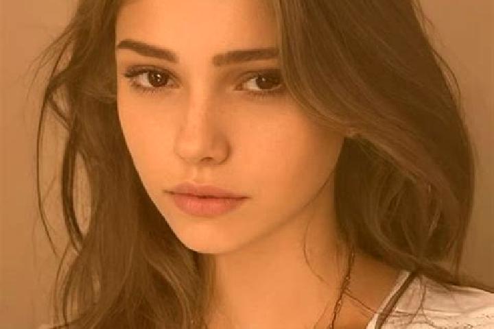 Piper, 36, a chestnut grey-eyed slavic companion based in Quelimane. Offering Party Girl, Dinner Date, 69. Available for incall and outcall, day and evening ...